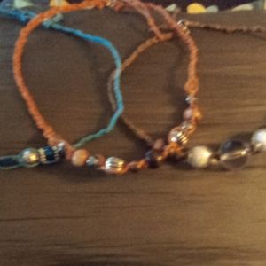Silver and glass beaded hemp neclasses